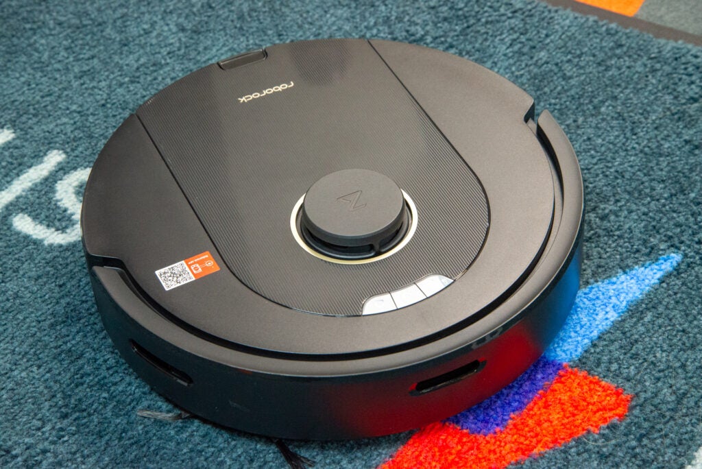 Roborock Q5 Pro Review: Simple, basic vacuuming